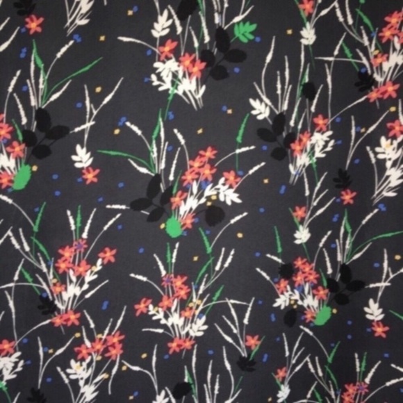 Gap Black Floral Blouse - Picture 2 of 4
